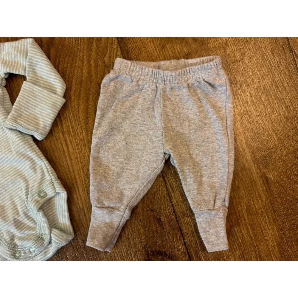 Carters Preemie Baby Boy Outfit Long Sleeved Bodysuit Pants Gray Green Stripes - Picture 6 of 8